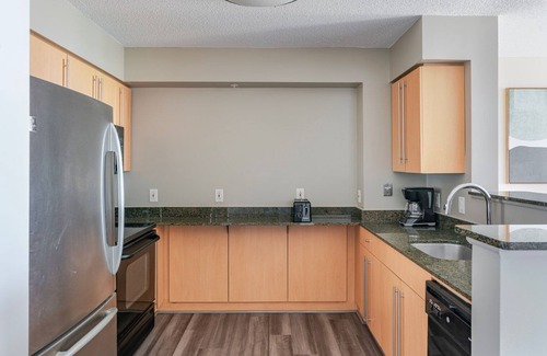 Woodmont Triangle Apartamento | Blueground | Woodmont Triangle, fitness, nr Park