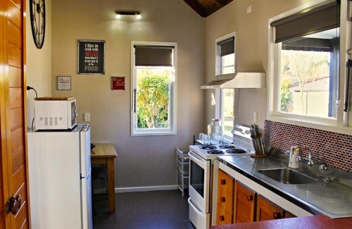 Turangi Casa | Bluehaven Cottage - Turangi Holiday Home