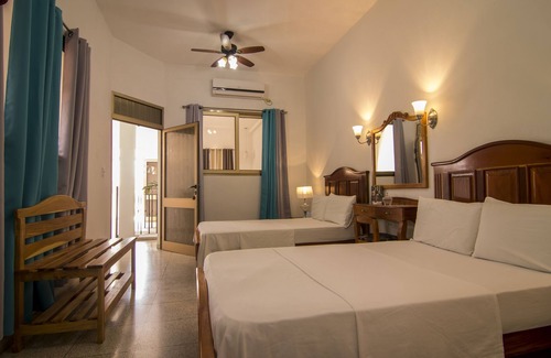 Cienfuegos Casa | BlueRoom & Hostal Sunrise