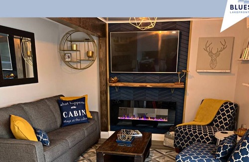 Leeds and the Thousand Islands Cabaña | Bluestar Lakefront Cottage Rental - 1000 Islands Region - Gananoque