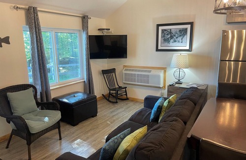Minocqua Casa | BlueWater LakeFront Cabin