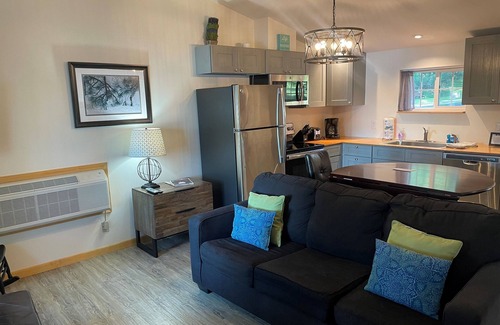 Minocqua Casa | BlueWater LakeFront Cabin