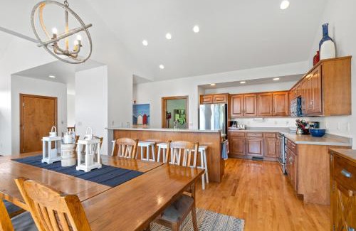Fish Creek Casa | Bluff Haven by Simple Life Rentals