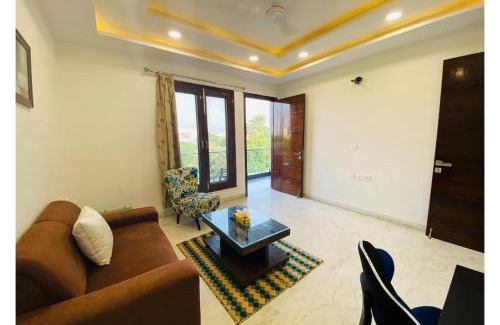 New Delhi Apartamento | BluO 1BHK City Centre - Balcony, Lift, Terrace