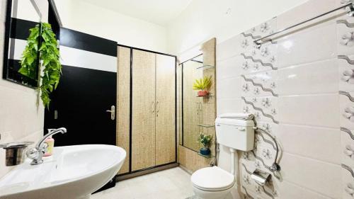 Vaishali Nagar Apartamento | BluO 2BHK Jaipur - Balcony, Terrace Garden, Parking, Lift