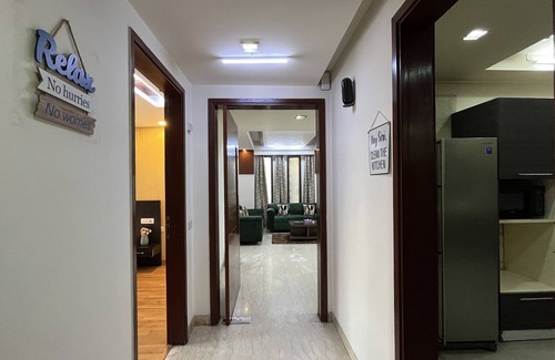 New Delhi Apartamento | BluO Modern 2BHK- Green Park Market & Hauz Khas
