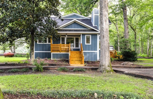 Blythewood Cabaña | Blythewood Modern Cottage Retreat: Deck & Grill!