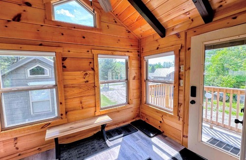 Twin Mountain Casa | BMV4 Tiny Home Topline