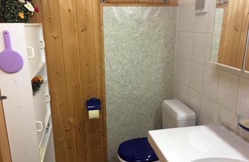 Davos Apartamento | BnB Guesthouse Lusi