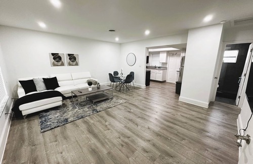 Downtown Fort Lauderdale Apartamento | BnB Hyperion Brand New 2b2b Retreat w Patio