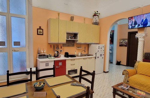 Rione XVIII Castro Pretorio Casa | BnB Rooms And Comfort