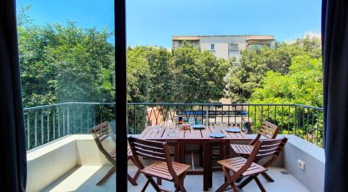 Old North Apartamento | BnBIsrael apartments - Dizengoff Brique