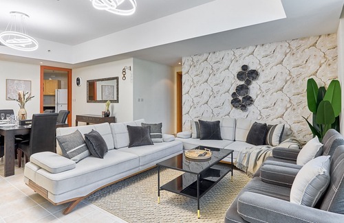 Dubai Marina Apartamento | bnbme | Damac Waves Tower | 3 + Maids