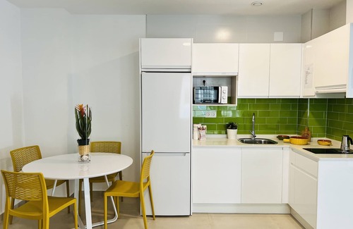 Centro de Fuengirola Apartamento | BNBOOK MEDEA APARTMENTS 2