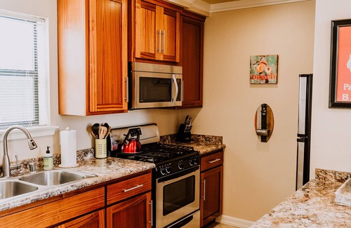 Old Town Eureka Casa | Boardwalk Loft w/bay view loacated in old town