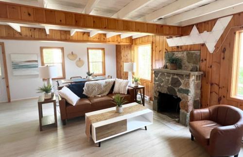 Tobermory Casa | Boardwalk Pines at Tobermory
