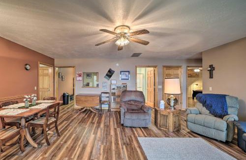 Dennis Apartamento | Boat Dock and Fire Pit Sunset Cove Lakefront Gem