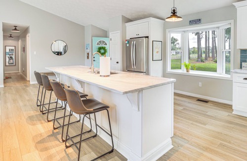 Deltaville Casa | Boat Dock & Kayaks: Waterfront Home in Deltaville!