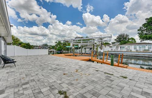 Hudson Beach Estates Casa | Boat, Fish and Explore Hudson Home with Private Dock