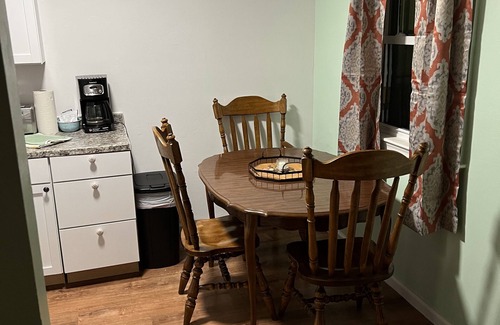 Willoughby Spit Apartamento | Boat House Ground Floor #2 - 1 BR WaterFront, Wifi by RedAwning