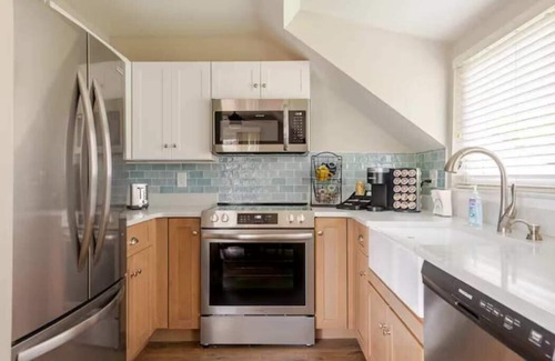 Downingtown Cabaña | Boat House on the Brandywine | Waterfront Cottage