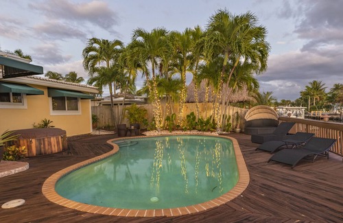 Garden Isles Alquiler De Eote | Boat life w/ private access to Patio-Pool-Jacuzzi