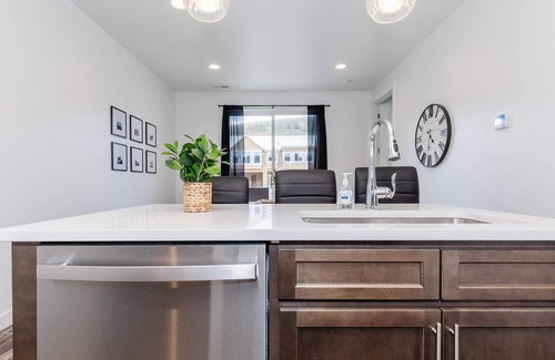 Garden City Villa | Boat Parking/ Game Garage / Sleeps 12 / 3BR3BA