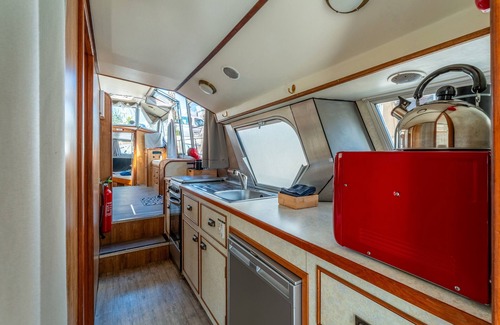 Bellegarde Alquiler De Eote | Barco 'Penichette Odyssey Croisières' con vistas al lago, terraza privada y aire acondicionado