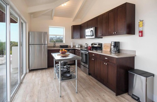 Providenciales Villa | Las mejores vistas de la isla. 4BR con piscina y Jeep!