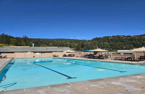 Rosario Alquiler De Eote | Boat Rental at Marina Heated Pool Ocean Views