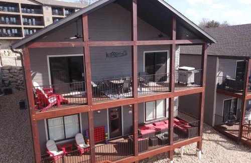 Indian Point Casa | Boat Slip - Luxury Lake Resort Lodge