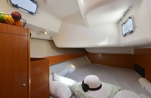 Corfu Town Alquiler De Eote | Boat 'Sun Odyssey 43id' with Sea View & Wi-Fi