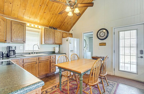 Negreet Cabina | Boat & Swim: Lakefront Toledo Bend Retreat!