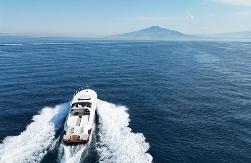 Mount Vesuvius - Pompei Alquiler De Eote | Boat 'Vagabond Sarnico 58' with Sea View and Air Conditioning