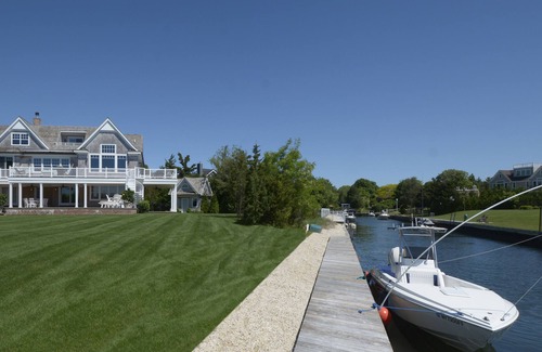 Remsenburg Casa | Los navegantes delicias! Waterfront Home ofrece acceso rápido a las playas de Westhampton