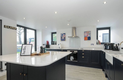 Westleigh Casa | BOATHYDE, pet friendly, luxury holiday cottage in Northam