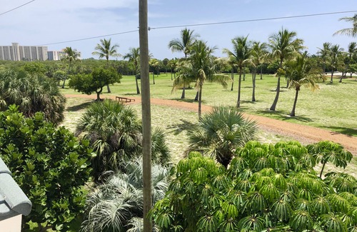 Bella Vista Condominio | Bob's Beach Condo en Bella Vista por la playa de Júpiter!