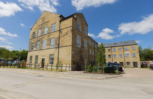 Leeds Casa | BOBBIN ROW - Grade 2 Listed Property with a Beautiful Design with Access to Leeds