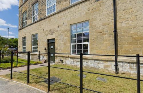 Leeds Casa | BOBBIN ROW - Grade 2 Listed Property with a Beautiful Design with Access to Leeds