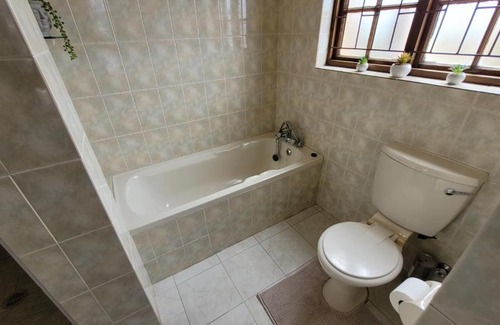 Gordons Bay Central Apartamento | Bobby's Place (Self - Catering Apartment)