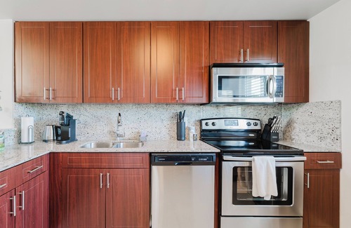 Boca Raton Condominio | Boca Raton Escape Pool Directly Across from Beach