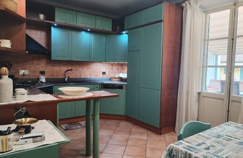 Bocca di Magra Apartamento | Bocca di Magra semi-detached house with large terrace