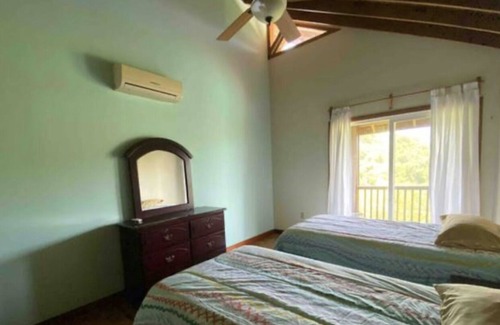Jonesville Casa | Bodden Bight Estate, 3 Bedroom Simplicity
