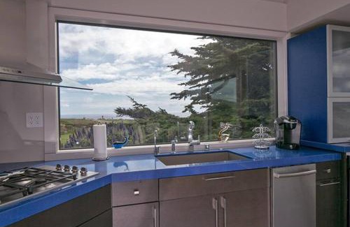 Sereno del Mar Casa | Bodega Bay Magical Ocean Front w/Amazing View!