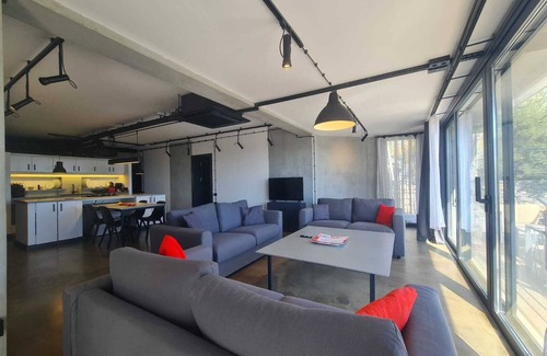 Bodrum City Center Apartamento | Bodrum Castle-Kos Island panaromic view and Unic Design Brutalist-Minimalist