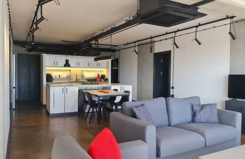 Bodrum City Center Apartamento | Bodrum Castle-Kos Island panaromic view and Unic Design Brutalist-Minimalist