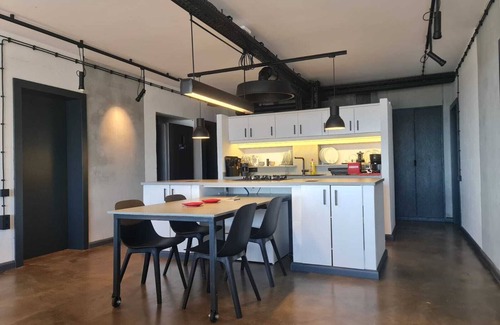 Bodrum City Center Apartamento | Bodrum Castle-Kos Island panaromic view and Unic Design Brutalist-Minimalist