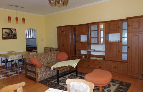 Hegyko Apartamento | Bodzavirág Vendégház