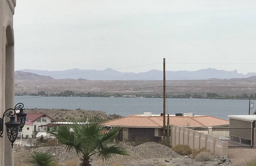 Lake Havasu City Casa | BOEING BAY HIDEAWAY -LAKESIDE - LIMPIO - PASEO AL AGUA - PISCINA- VISTAS AL LAGO