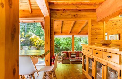 Villa La Angostura Chalet De Esquí | BOG Arken - Casa junto al río